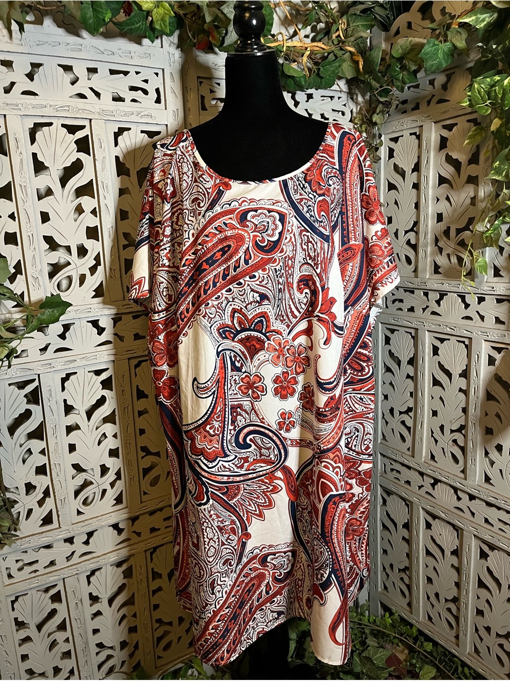 SHEIN CURVE TOTALLY CUTE RED & OFF WHITE PAISLEY PLUS SIZE TUNIC DRESS KAFTAN